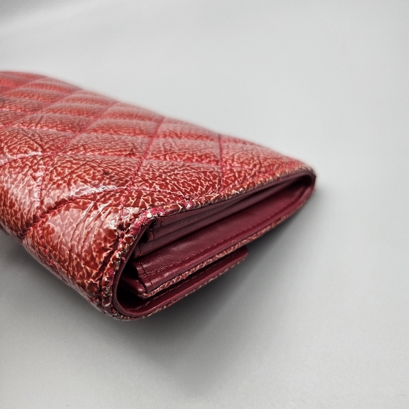 ❤️CHANEL Authentic Patent Leather Wallet/Clutch ❤️ - Picture 12 of 17